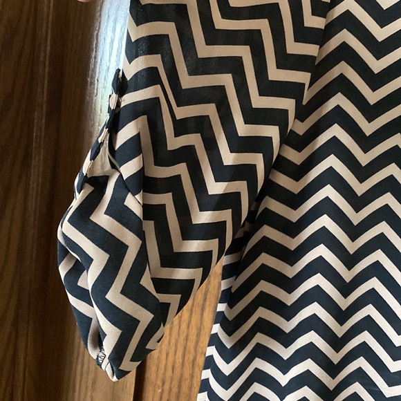 Chevron print blouse - Picture 2 of 4